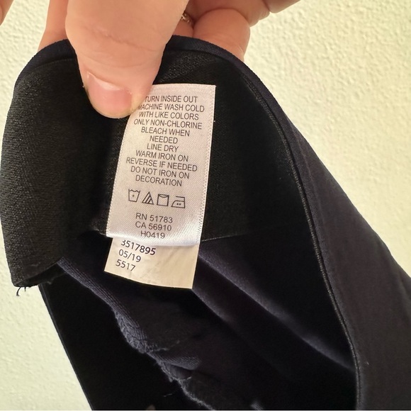 Maurices Bengaline Pull On Ankle Pants Navy Size Medium Short - Picture 6 of 8